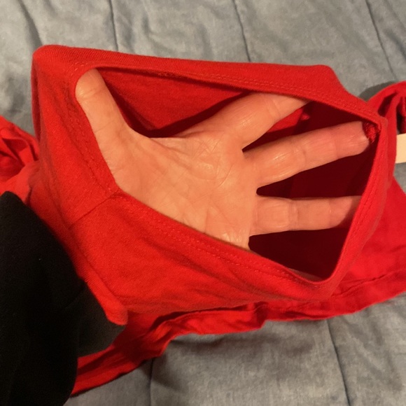 New NWT Appropriate behavior large red cold shoulder 50% cotton - Picture 2 of 2